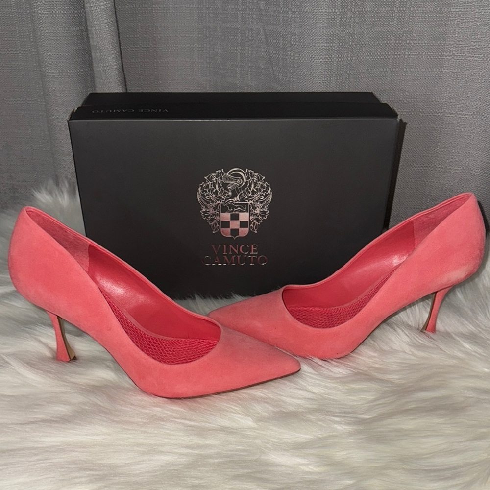 Vince Camuto Coral True Suede Heels Elegant Suede Pumps NWB